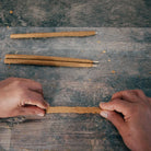 palo-santo-hand-rolled-incense-sticks-from-100percent-wild-peruvian-palo-santo-luna-sundara-5 - Luna Sundara