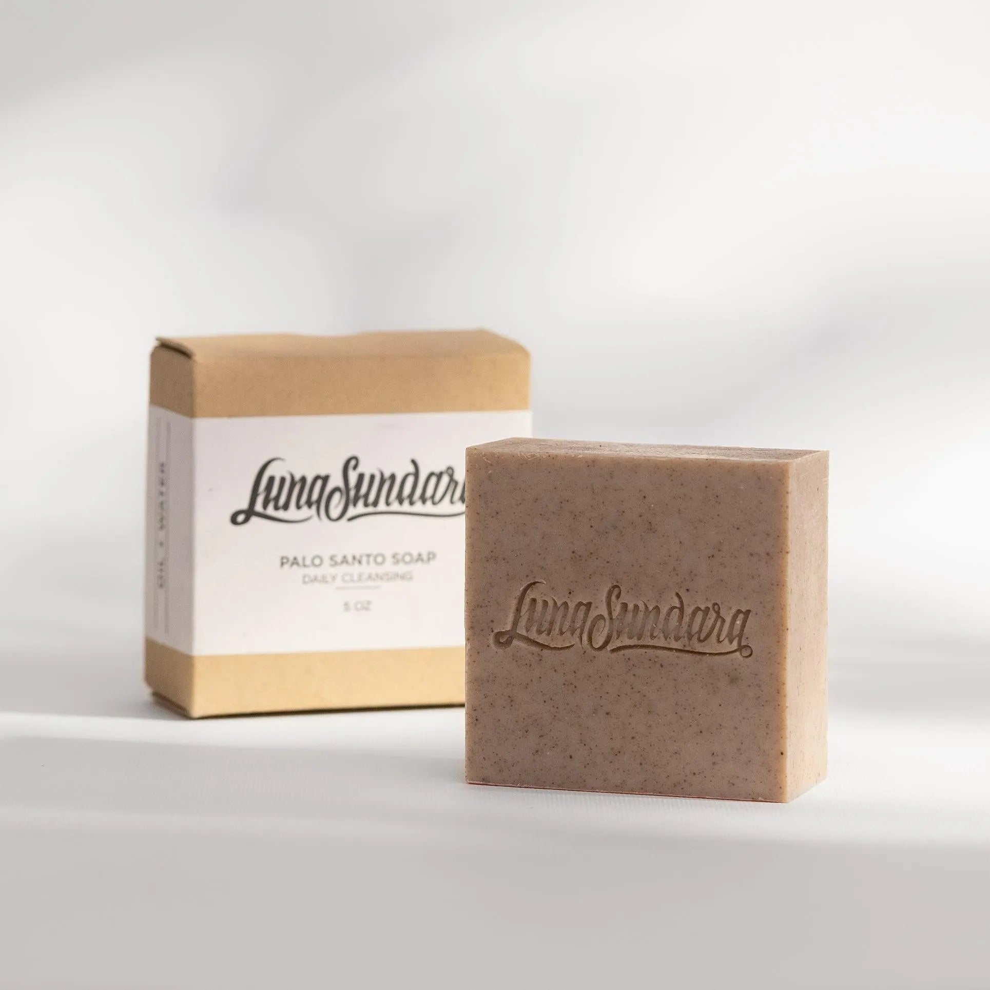 palo-santo-soap-infused-moisturizing-exfoliating-soap-bar-vegan-luna-sundara-3 - Luna Sundara
